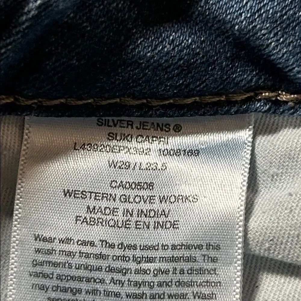 Silver Suki Capri Jeans - Picture 4 of 7